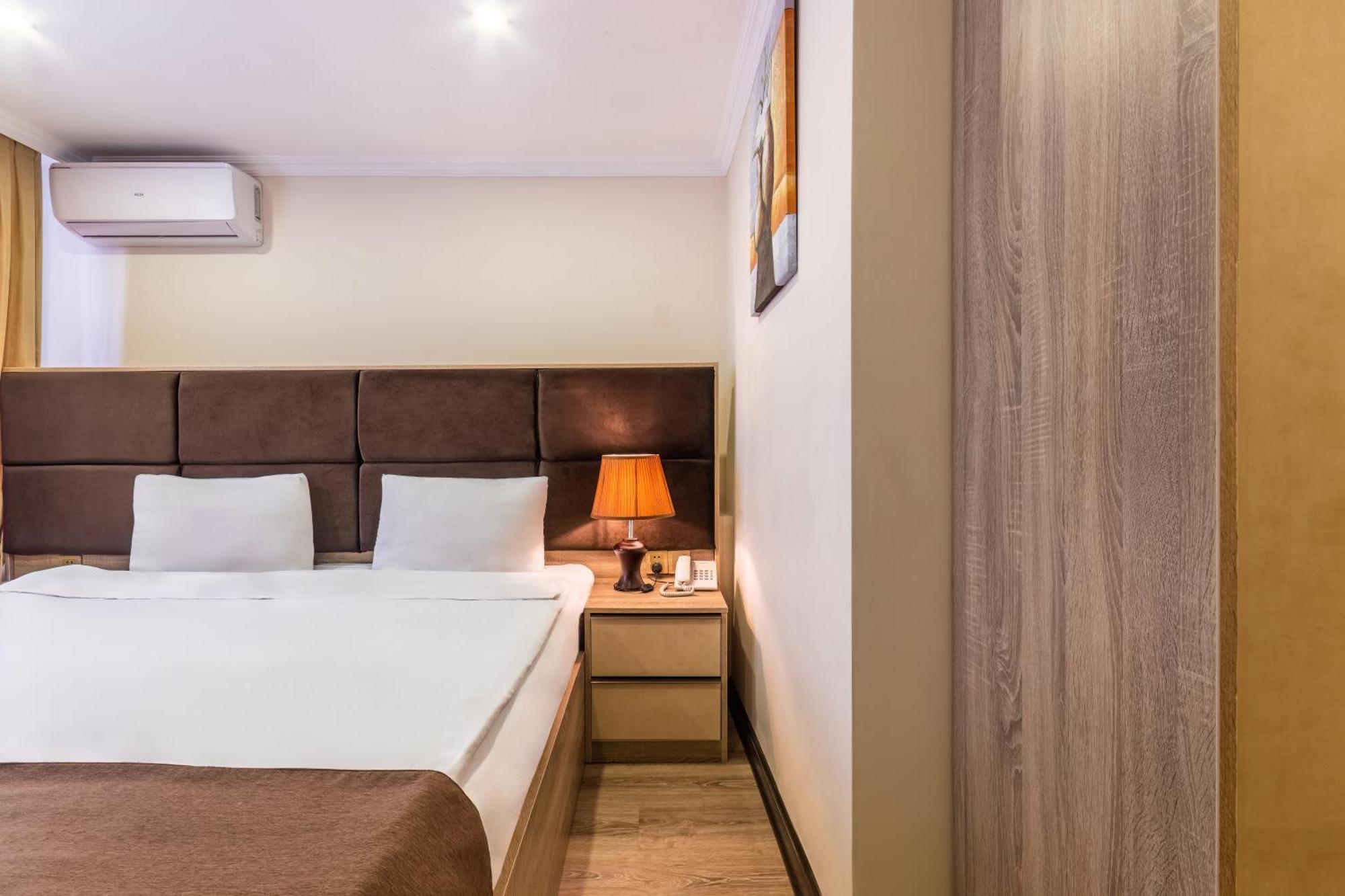 Deluxe Hotel Baku Bagian luar foto