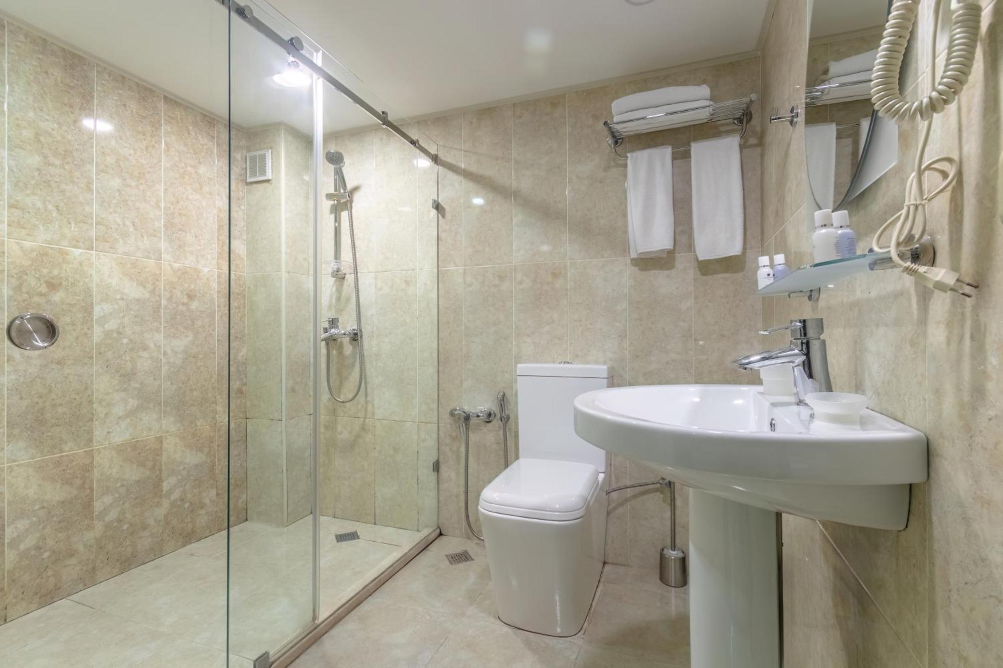 Deluxe Hotel Baku Bagian luar foto